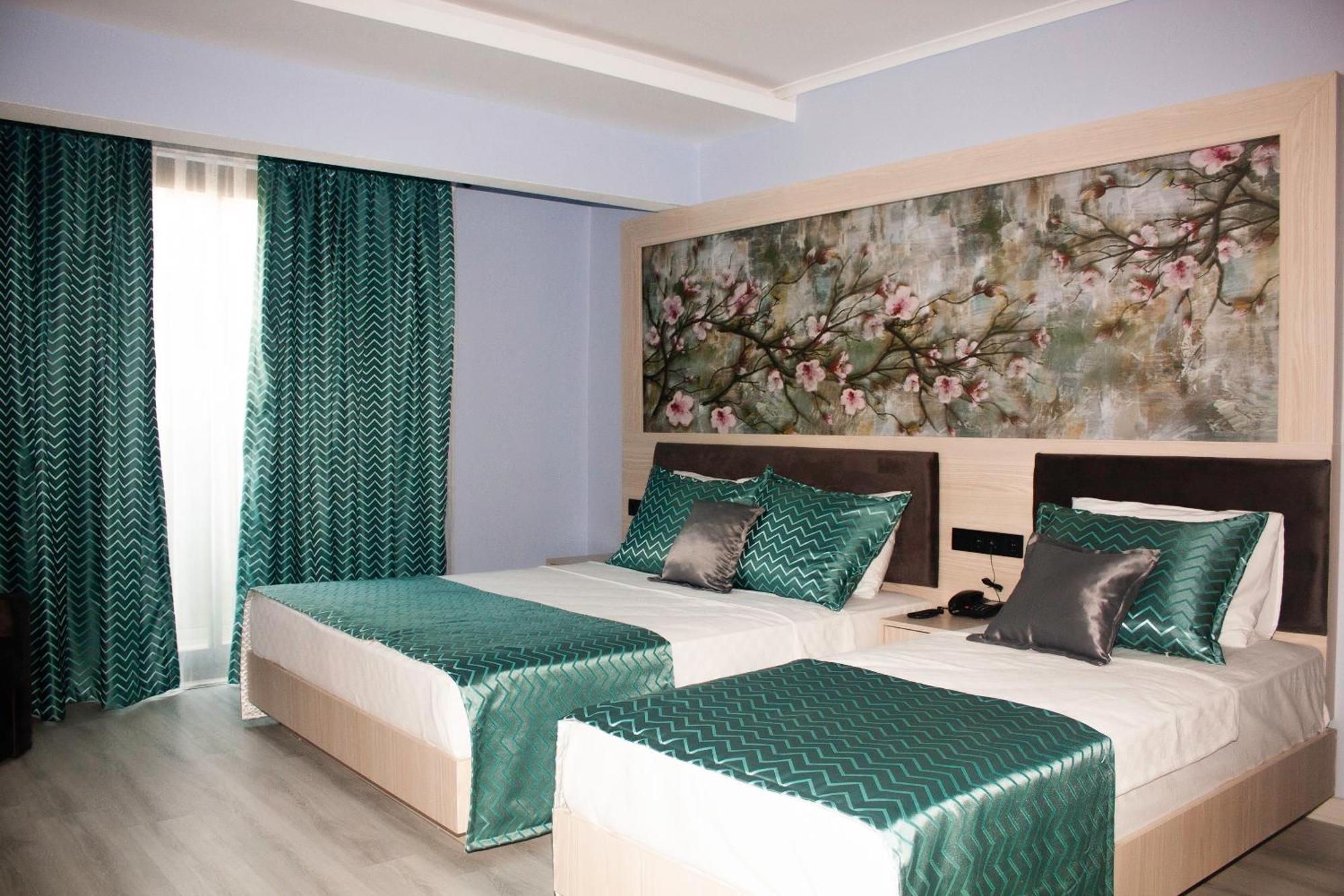 Livaneli Boutique 4*